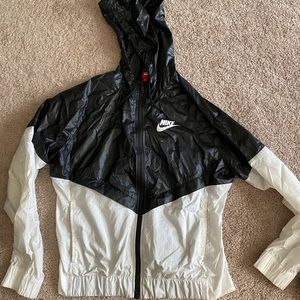 hooded Nike zip up wind breaker